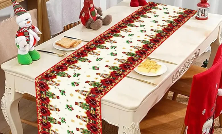 How to Choose the Perfect Christmas Table Runner